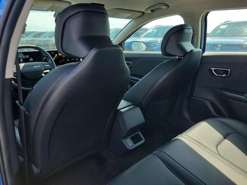Wave Blue 2026 Kia K4 EX