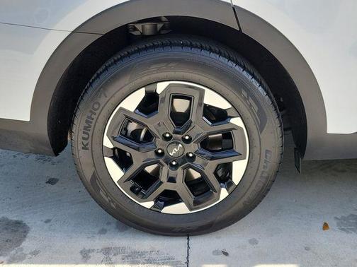 Glacial White Pearl 2025 Kia Sorento S