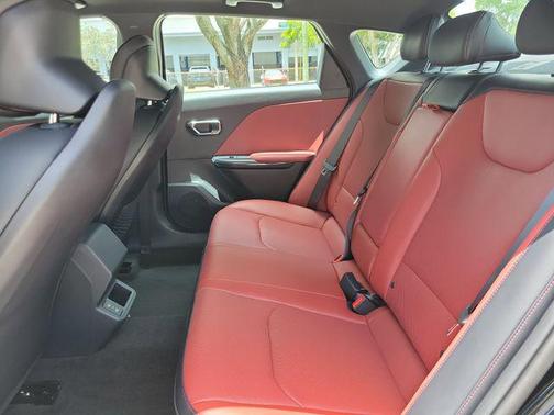 Aurora Black Pearl 2026 Kia K4 GT-Line
