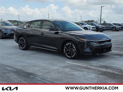 2025 Kia K4 GT-Line