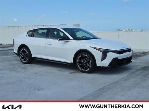 2025 Kia K4 GT-Line