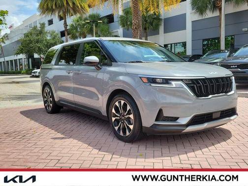 Ceramic Silver 2024 Kia Carnival EX