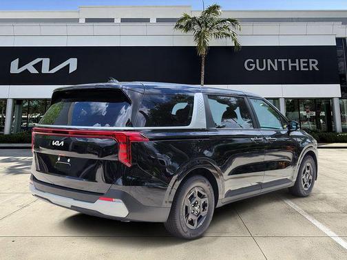 Aurora Black Pearl 2026 Kia Carnival LXS