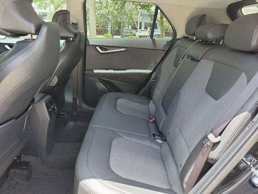 Aurora Black Pearl 2026 Kia Niro EX