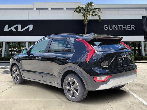 Aurora Black Pearl 2026 Kia Niro EX