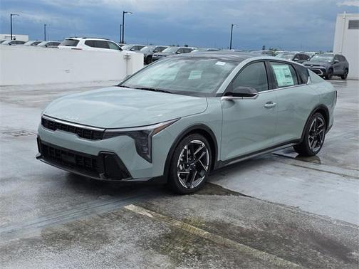 2025 Kia K4 GT-Line