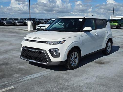 2022 Kia Soul LX