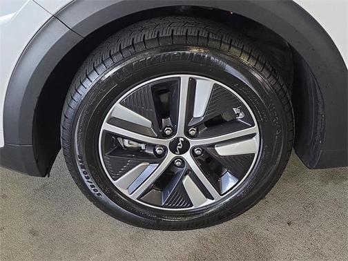 2022 Kia Niro EX Premium