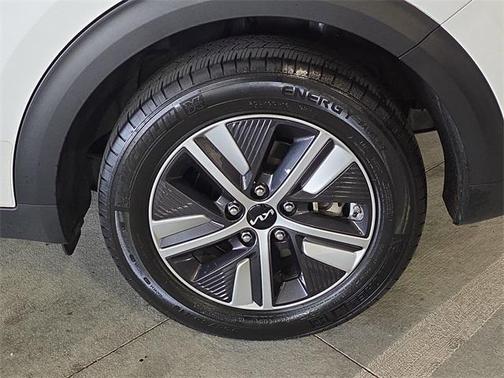 2022 Kia Niro EX Premium