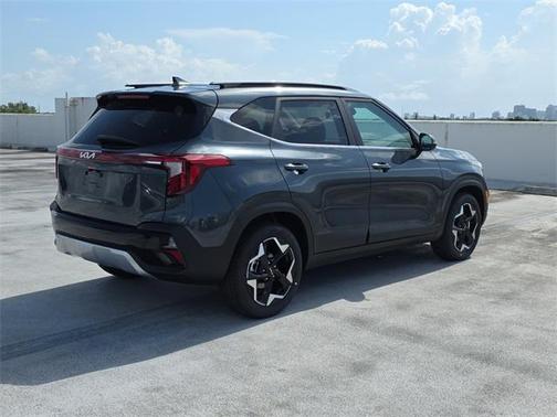 2025 Kia Seltos EX