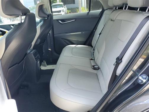 2025 Kia Niro EX
