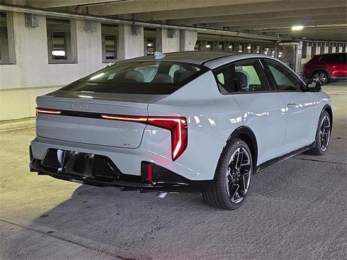 2025 Kia K4 GT-Line