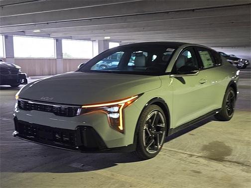 2025 Kia K4 GT-Line