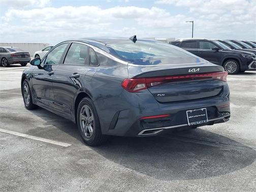 2022 Kia K5 LXS