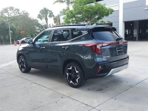2024 Kia Seltos EX