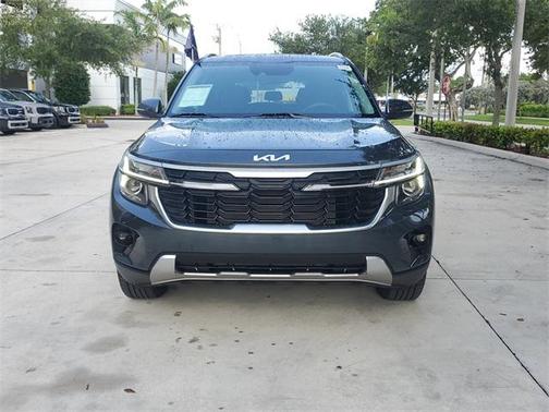 2024 Kia Seltos EX