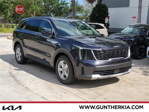 2025 Kia Sorento LX
