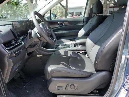 2025 Kia Carnival Hybrid SX