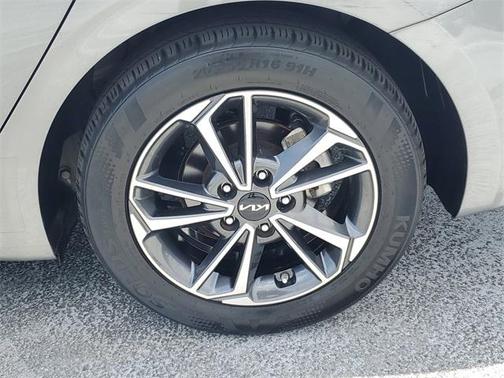 2022 Kia Forte LXS