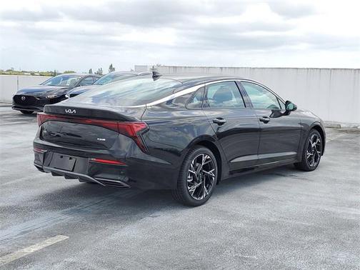 2025 Kia K5 GT-Line