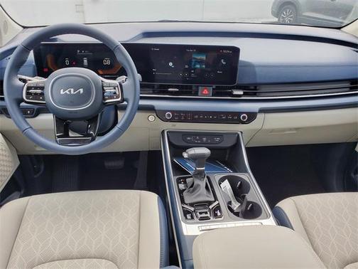 2025 Kia Carnival EX