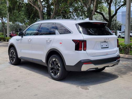 Glacial White 2026 Kia Sorento S
