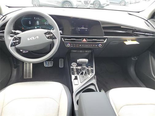 2025 Kia Niro Touring