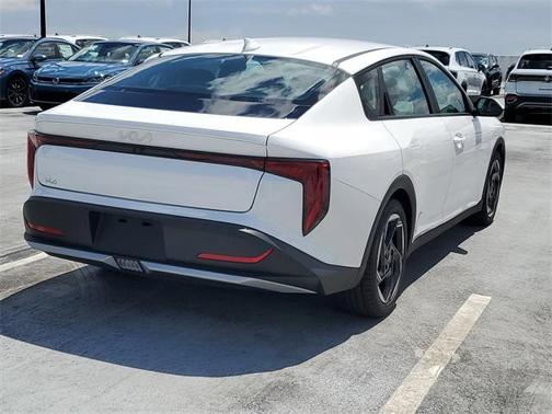 2025 Kia K4 EX