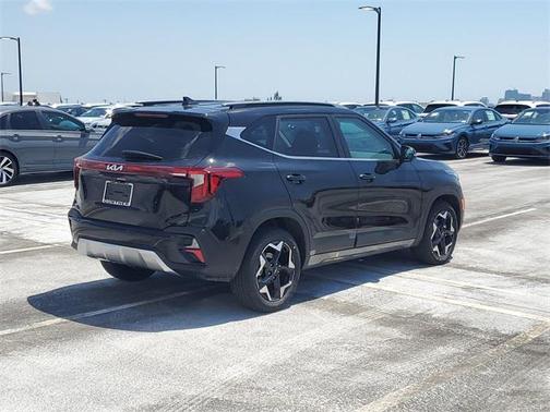 2025 Kia Seltos EX
