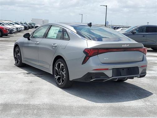 2025 Kia K5 GT-Line