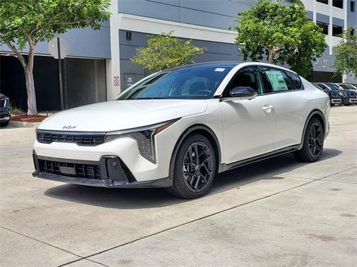 2025 Kia K4 GT-Line Turbo