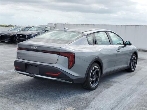 2025 Kia K4 EX