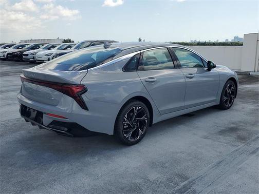 2025 Kia K5 GT-Line