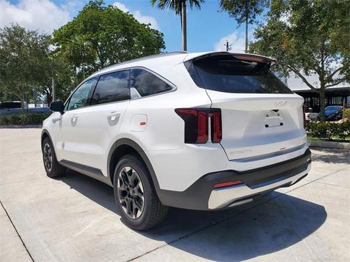 2025 Kia Sorento S