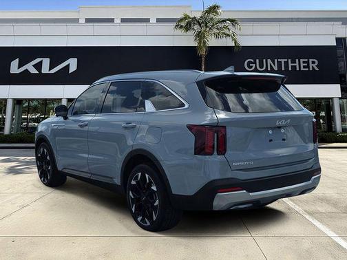 Wolf Gray 2025 Kia Sorento SX