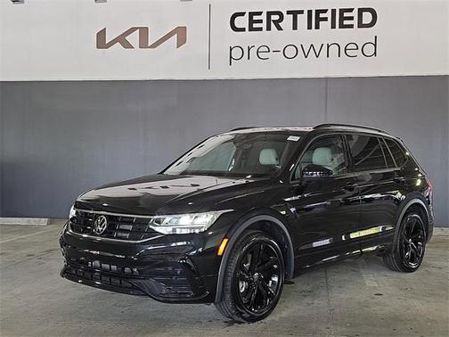 2023 Volkswagen Tiguan 2.0T SE R-Line Black