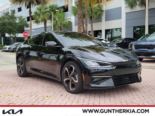 Aurora Black Pearl 2024 Kia EV6 GT-Line