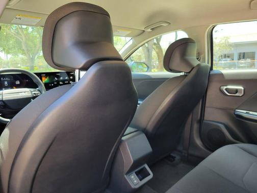 Aurora Black 2026 Kia K4 LXS