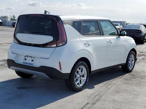 2025 Kia Soul S