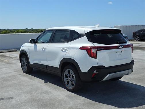 2025 Kia Seltos LX