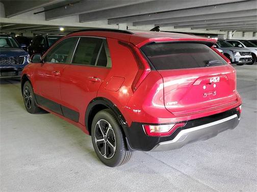 2025 Kia Niro SX