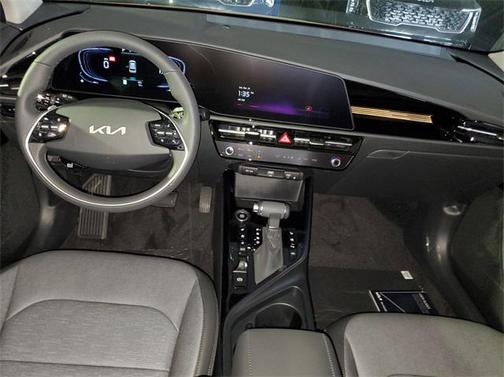 2025 Kia Niro SX