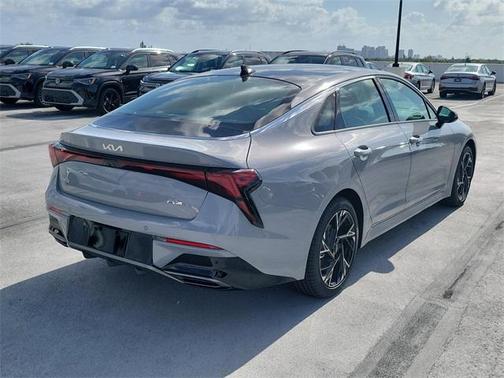 2025 Kia K5 GT-Line