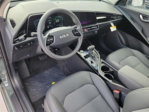 2025 Kia Niro EX