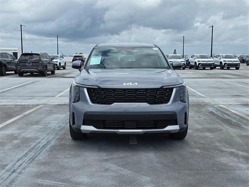 2025 Kia Sorento LX