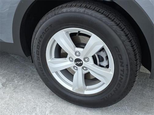 2025 Kia Sorento LX