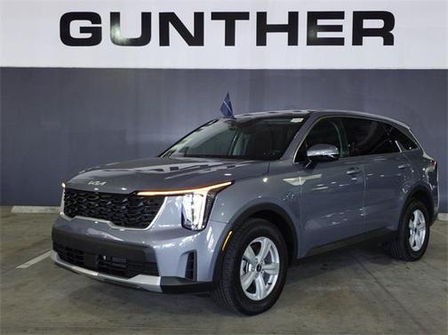 2025 Kia Sorento LX