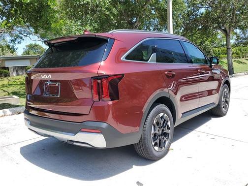 2025 Kia Sorento S