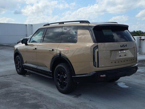 Terrain Brown 2027 Kia Telluride X-Pro SX-Prestige