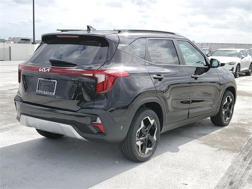 2025 Kia Seltos S